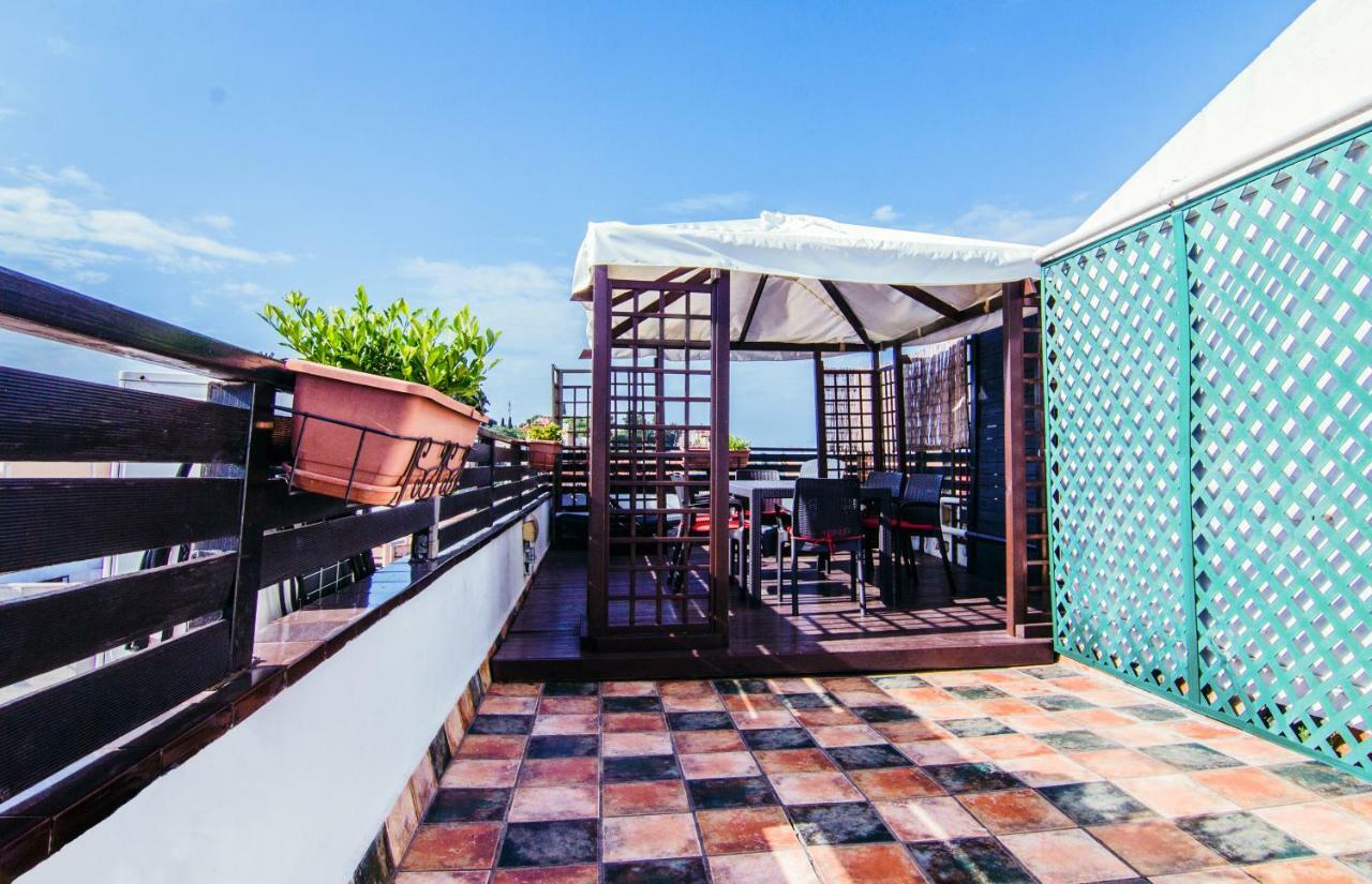 Unique Cozy Scenic Penthouse — Fotos 1